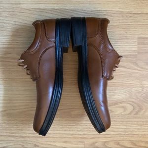🎉2/$15🎉Deer Stags Boys Oxford Shoes -Sz 3.5